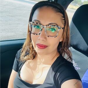 Meet your Posher, Nallely